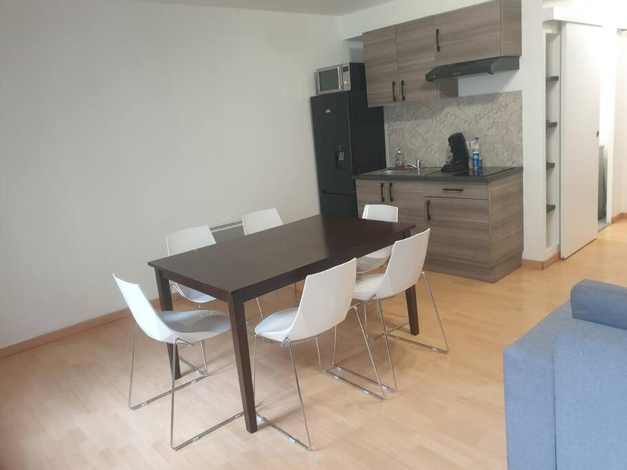 T2 Confortable Au Coeur De Laval * Laval (Mayenne)